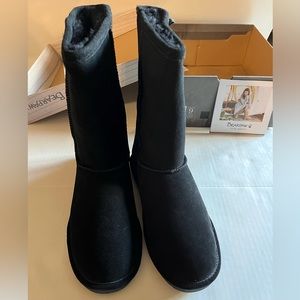 NWT BEARPAW Emma Women’s Boots-size 9